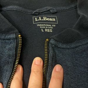 Men’a Large Regular LL Bean zip up!